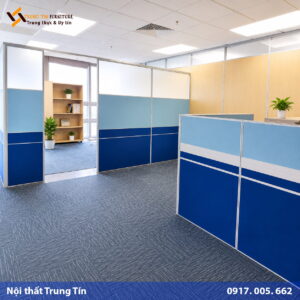 Vách Ngăn Gỗ Công Nghiệp Bọc Nỉ – Khung Nhôm Chắc Chắn, Hiện Đại | VACH-012