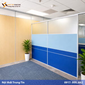 Vách Ngăn Gỗ Công Nghiệp Bọc Nỉ – Khung Nhôm Chắc Chắn, Hiện Đại | VACH-012