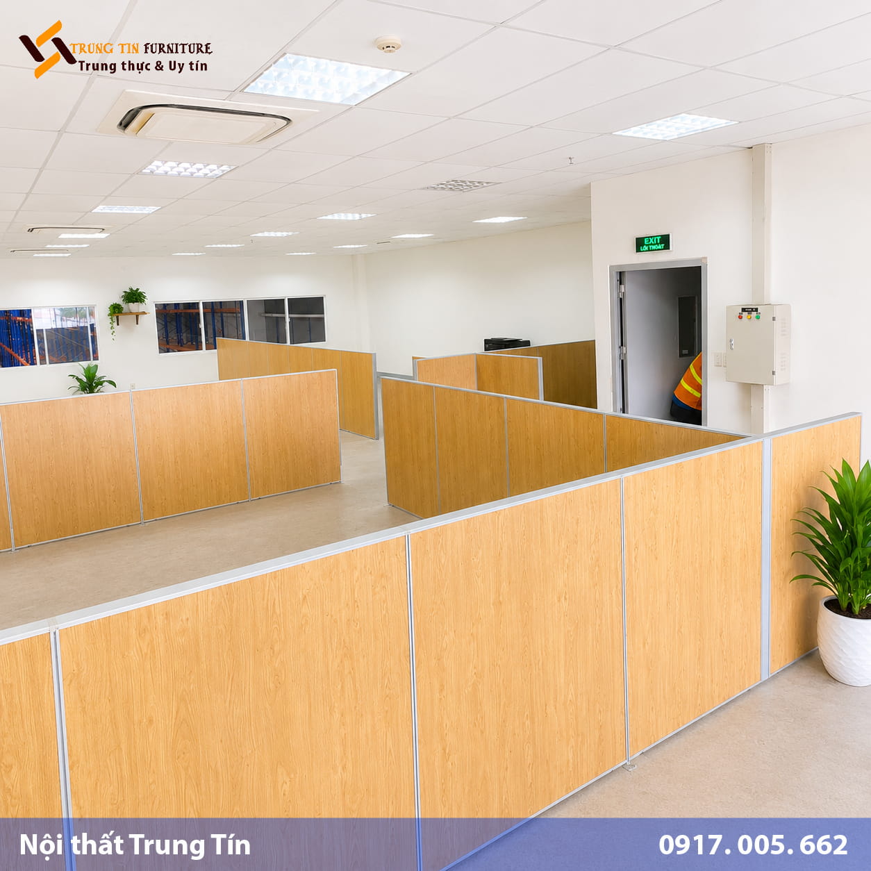 Vách Ngăn Văn Phòng Gỗ Công Nghiệp Vân Gỗ Sang Trọng | VACH-013 Vách Ngăn Văn Phòng Gỗ Công Nghiệp Vân Gỗ Sang Trọng | VACH-013