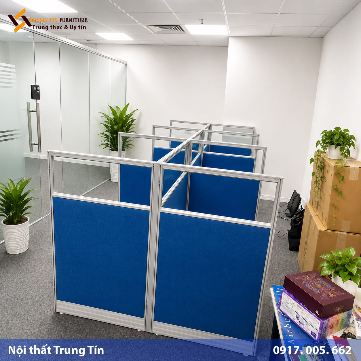 Vách ngăn nỉ kính cho văn phòng hiện đại VACH-018 Vách ngăn nỉ kính cho văn phòng hiện đại VACH-018
