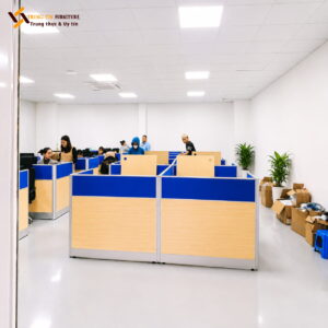 Vách ngăn gỗ nỉ bàn làm việc văn phòng VACH-044