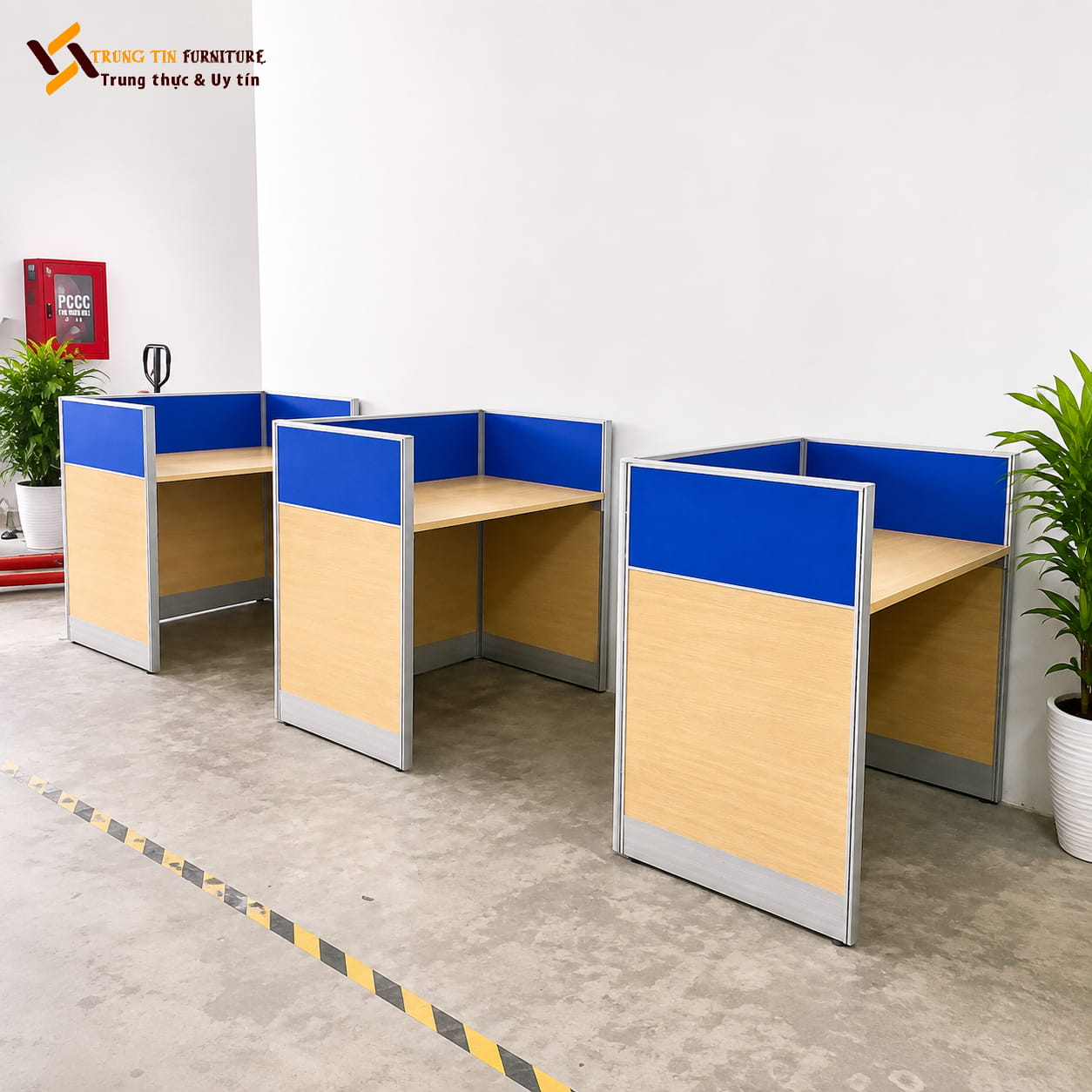 Vách ngăn gỗ nỉ bàn làm việc văn phòng VACH-044 Vách ngăn gỗ nỉ bàn làm việc văn phòng VACH-044