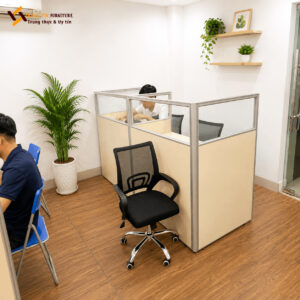 Vách ngăn gỗ công nghiệp kết hợp kính và khung nhôm – VACH-047