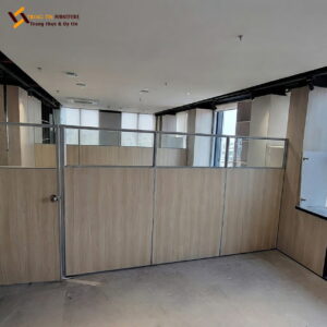 Vách ngăn bằng gỗ kính phân chia không gian hiện đại – VACH-073