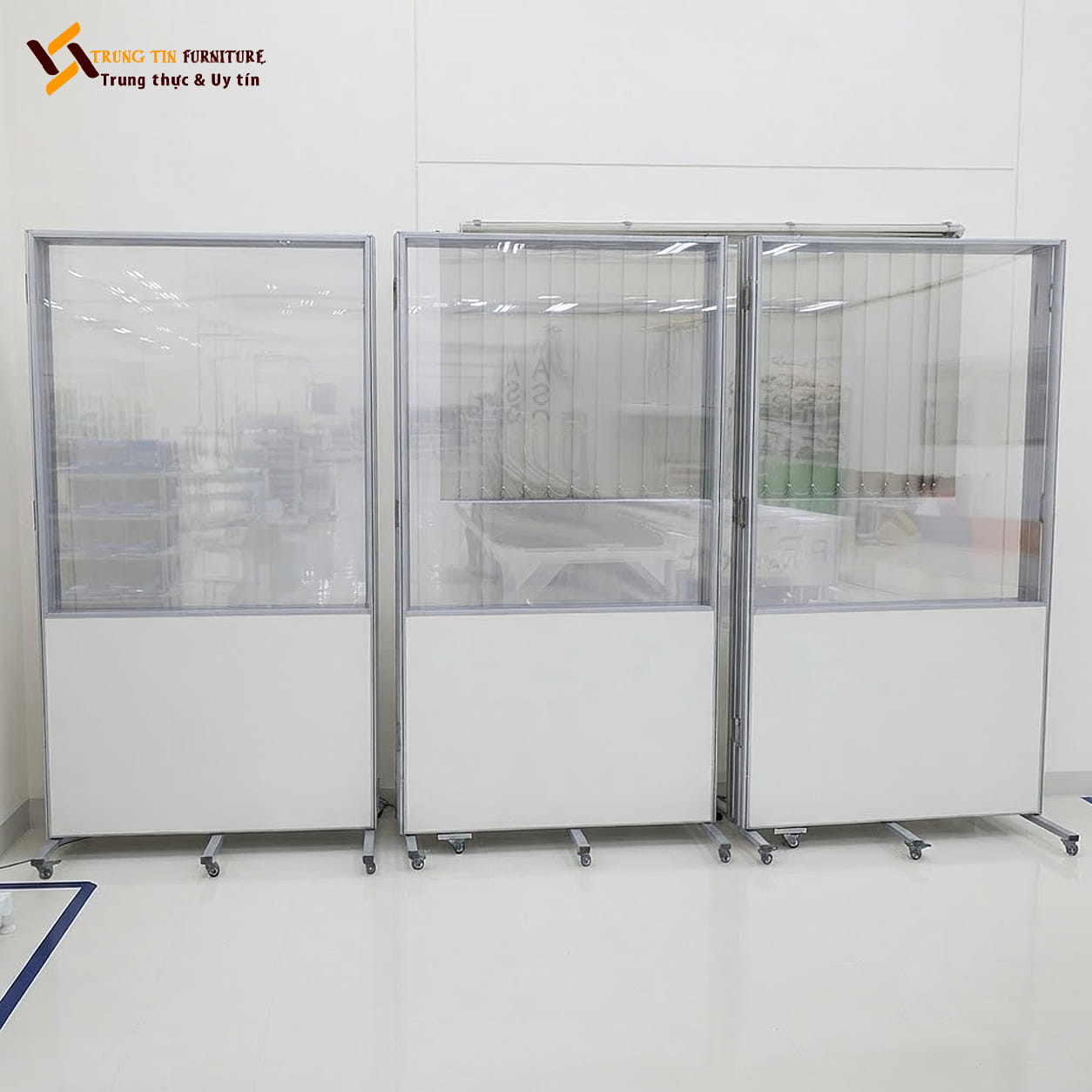 Vách ngăn di động khung nhôm kết hợp kính – VACH-076 Vách ngăn di động khung nhôm kết hợp kính – VACH-076